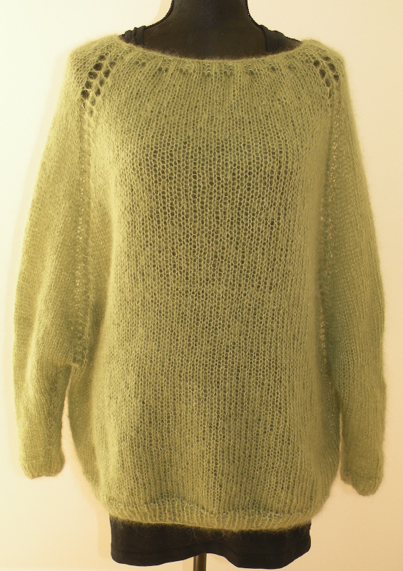 Fin strikket bluse i farven æblegrøn